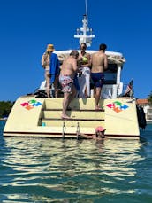 Cruise Miami's Beautiful Waters For Just 165 Usd/hr On This Beautiful 42ft Motor Yacht