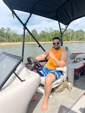 Luxury Pontoon tours Serving Broad Bay Va Beach and Waterside Norfolk