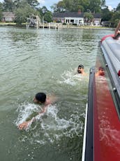 Luxury Pontoon tours Serving Broad Bay Va Beach and Waterside Norfolk