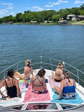41 Ft. Yacht Tours & Adventures on Old Hickory Lake -Near Nashville