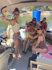 Charter Regency Pontoon Ride Party en Afton