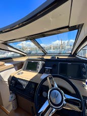 Luxury 40ft Motor Yacht Rental in Downtown, Vancouver