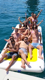 Yate italiano de lujo Azimut Premier Party de 44 pies para hasta 13 personas más moto de agua disponible