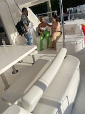 Sea Ray 23BR 36' - Nous avons 3 bateaux identiques à Miami