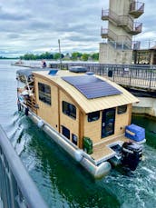 2021 Daigno Houseboat Rental, Montreal, Québec