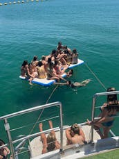 Barco de festa personalizado para 40 pessoas na Marina de Tel Aviv