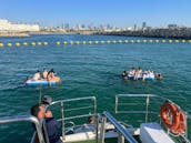 Barco de festa personalizado para 40 pessoas na Marina de Tel Aviv