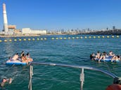 Barco de festa personalizado para 40 pessoas na Marina de Tel Aviv