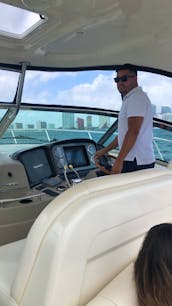 ⭐️ 5-Star 33' 🍾 Monterey Cruiser 🐬Yacht and Jetski Rental in Miami (NO ADD FEES)