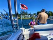 Weekend/ WeekDay Special...Tour & Swim Beautiful Lake Union/ Lake Washington Seattle in this 24' 10 person Bowrider. Anniversaries, Birthdays, Special Occasions!