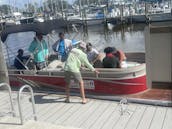 Avalon 25ft Pontoon Boat Rental in Gulfport, Florida