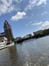 26ft Sun Tracker Pontoon available in Downtown Lake Michigan