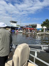 26ft Sun Tracker Pontoon available in Downtown Lake Michigan