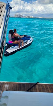Great deal in Cancun | 60 ft Azimut Flybridge Yacht Charter - 5 hours minimum | free jetski on 6 hrs rental