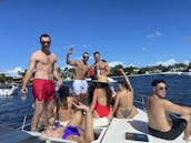 Incrível barco de festa para alugar um iate de 42 pés em Ft Lauderdale!