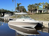 Bateau à moteur bimoteur Robalo R245 à LOUER à Naples, Marco Island, Bonita