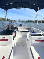 Barco con cubierta Hurricane Sport. Combustible gratuito para 9 pasajeros en St Augustine o Palm Coast