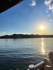 Captained Wake Surf and Wakeboard Boat Rental in Arizona Lake Saguaro