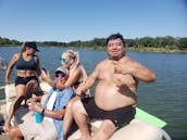 Barcaza para fiestas Cove Ready en el lago Lewisville