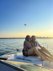 TOUR BOSTON ON A YACHT.. Dinner dates, Beach day rental, Birthday and more !