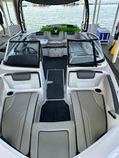 Experience the Thrills of Yamaha 2020 AR190 Boat Rental at Lake Lewisville
