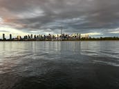 Velero de 27 pies para un día de diversión bajo el sol en Toronto