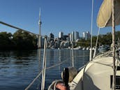 Velero de 27 pies para un día de diversión bajo el sol en Toronto