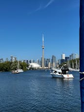 27 Foot Sailboat for a Day of Fun in the Sun in Toronto