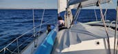 Explore a costa do Algarve, a bordo de um iate à vela Bavaria 41 ROCINANTE