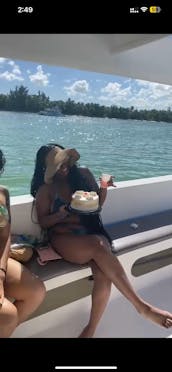 Dolly-EXCLUSIVE VIP CRUISE IN  PUNTA CANA 