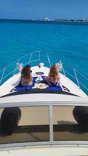 Discover Miami natural beauties on this amazing Meridian 40” Yacht