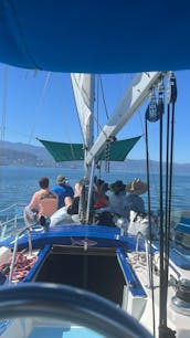 Beautiful sailboat hunter 40ft adventure sea breezes in Puerto Vallarta