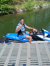 2 new waverunner jet skis on Lake Allatoona rent 1 or 2 and double the fun