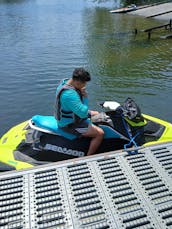 2 new waverunner jet skis on Lake Allatoona rent 1 or 2 and double the fun