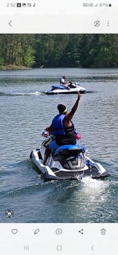 2 new waverunner jet skis on Lake Allatoona rent 1 or 2 and double the fun