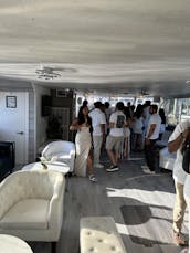  Méga yacht de luxe de 100 pieds, 20 à 140 personnes