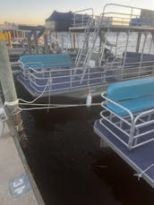 Cozy Bentley Pontoon For Crab Island! Ask For Free Floaties!