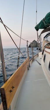 Sailboat to rent for day trip in Santa Marta, Magdalena