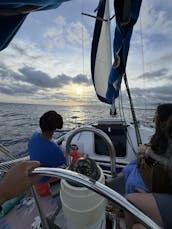 Waikiki Sunset Boat Charters and Custom Day Tours