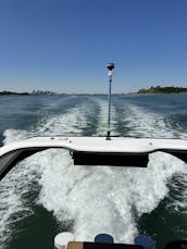 Yacht Bayliner de 30 pieds à louer à Boston Ma