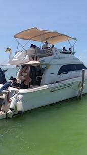 Yacht de luxe Sea Ray de 52 pieds à Cancún — Explorez les mangroves, Isla Mujeres et plus encore