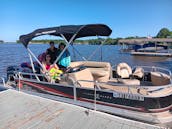 22ft 10 Passenger Pontoon Boat @ Cedar Creek Reservoir or Lake Athens, TX