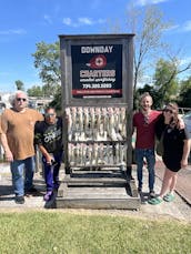 Increíble carta de pesca en el lago Erie con una tiara de 29 pies abierta con el Capitán Robb