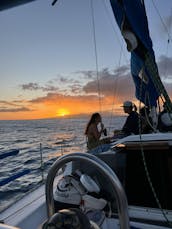 Waikiki Sunset Boat Charters and Custom Day Tours