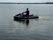 2 Skis for the price of one on Lake Houston, Texas