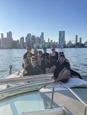 **VIP** Fiesta en balsa en un yate en Toronto, Ontario