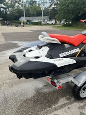 Alquiler de moto acuática Sea-Doo Spark Trixx 3 Up 2024 en Lake Geneva, Wisconsin