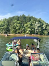 Votre expérience VIP sur le lac : Lake Norman Luxury (chauffeur inclus 👨‍✈️)