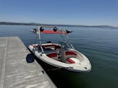 Sea Ray Ski Boat with all the essentials + LOUD AUDIO SYSTEM