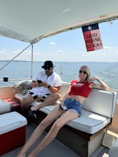 38 ft Crist Craft Motor Yacht Flat Water Charter on Lake Texoma